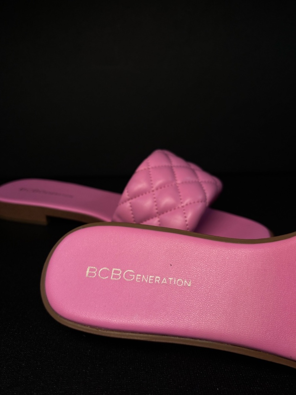 BCBGeneration Pink Quilted Slide Sandals Women’s Size 9 - Picture 11 of 13